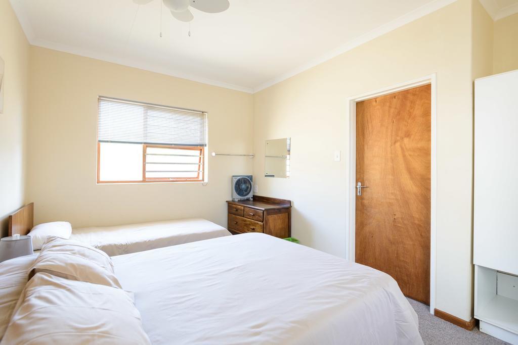 Albatross Beach Guest House Джефрис-Бей Экстерьер фото
